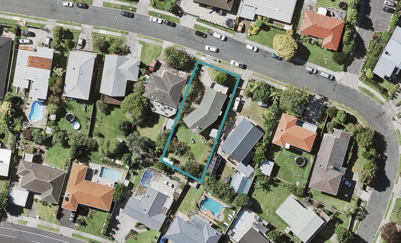 14 The Crest, Sunnyhills, Auckland - Carousel 1