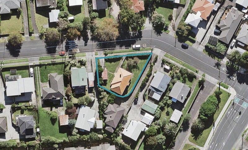 8 Arawa Street, New Lynn, Auckland - Carousel 1