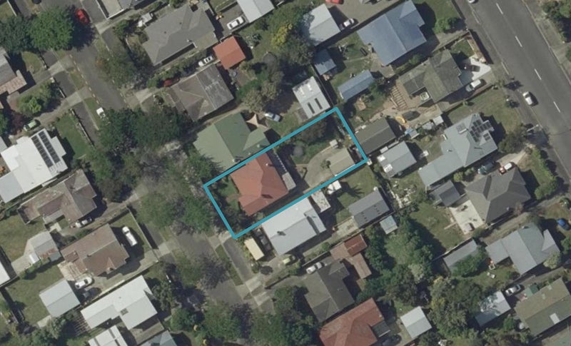 19 Kingswood Street, Takaro, Palmerston North - Carousel 1