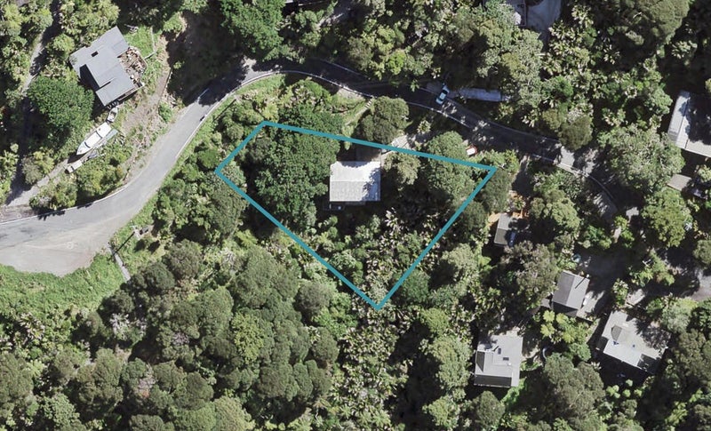 27 Warner Park Avenue, Laingholm, Auckland - Carousel 1