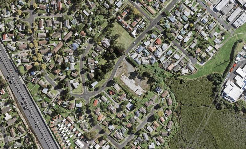 77F Kindergarten Drive, Conifer Grove, Takanini - Carousel 1
