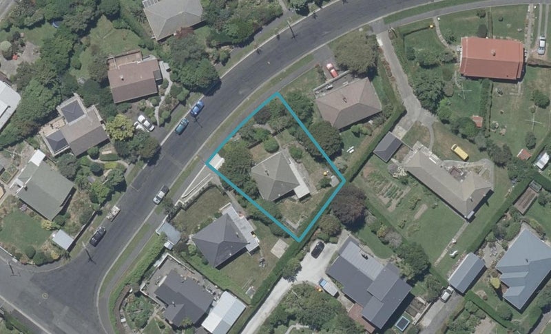 6 Forresbank Avenue, Wakari, Dunedin - Carousel 1