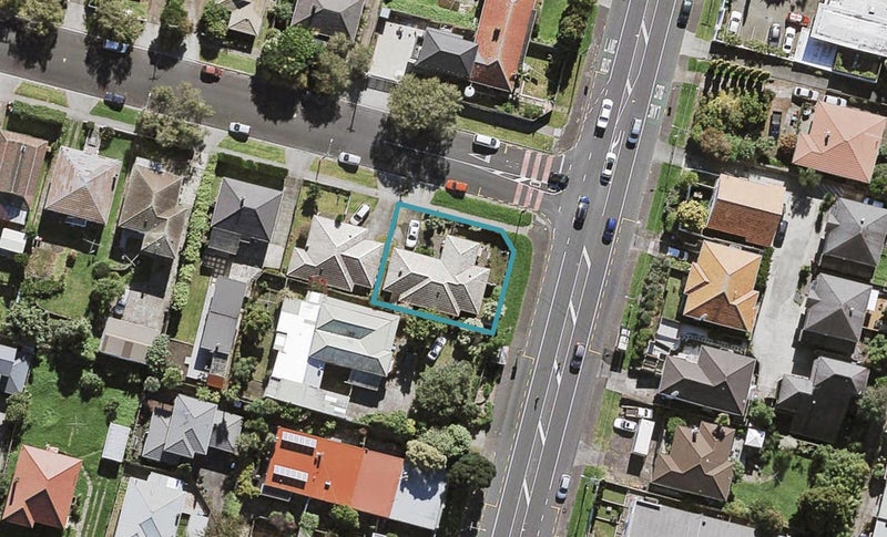 2B Lambeth Road, Mount Eden, Auckland - Carousel 1