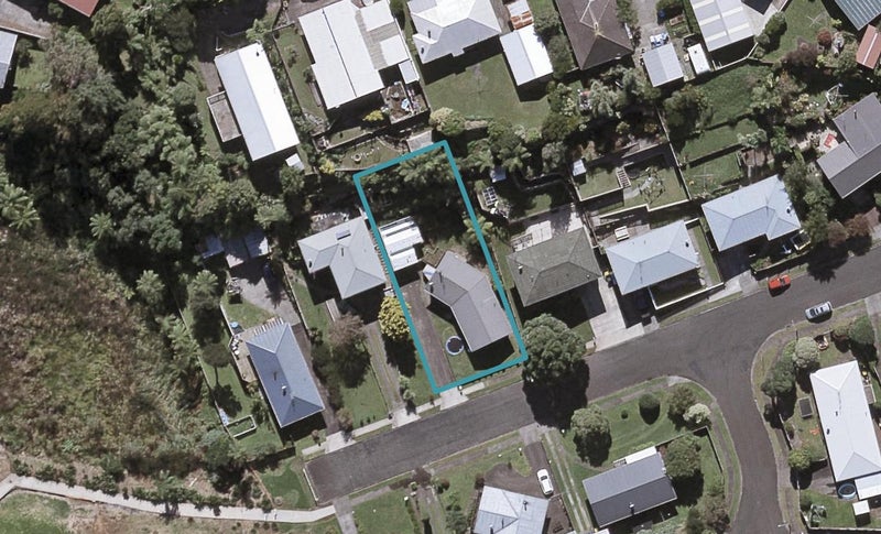 16 Nash Street, Marfell, New Plymouth - Carousel 1
