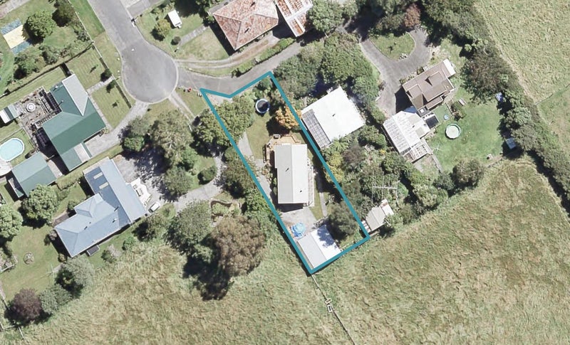 49 MacLaren Street, Maymorn, Upper Hutt - Carousel 1