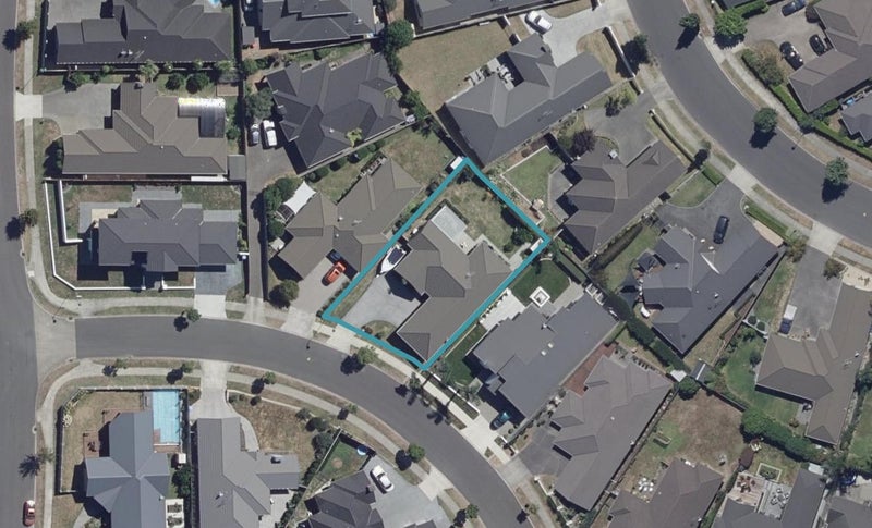 7 Connor Court, Huntington, Hamilton - Carousel 1