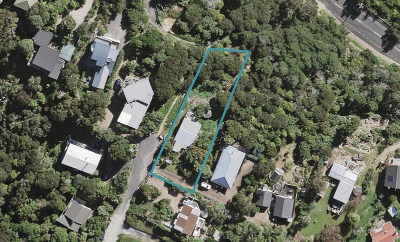 4A Burrell Road Extn, Oneroa, Waiheke Island - Carousel 1