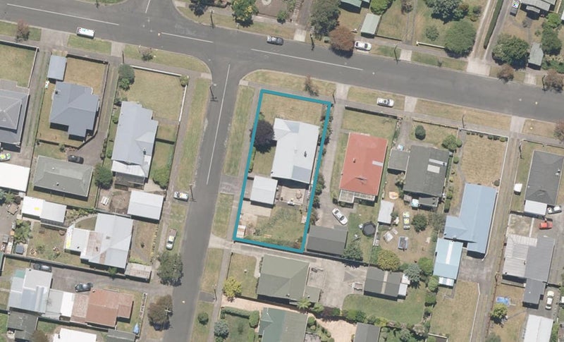 87 Gonville Avenue, Gonville, Whanganui - Carousel 1