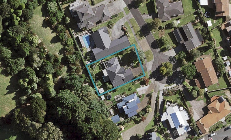 13 Larkspur Court, The Gardens, Auckland - Carousel 1