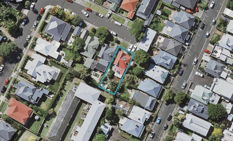 8 Kapai Road, Devonport, Auckland - Carousel 1