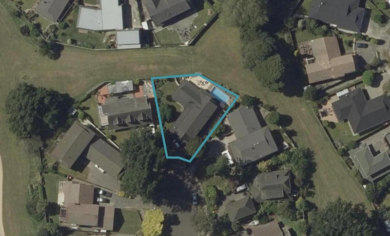 32 Aintree Crescent, Awapuni, Palmerston North - Carousel 1