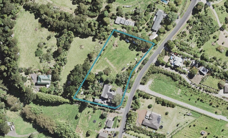 121 Parker Road, Oratia, Auckland - Carousel 1