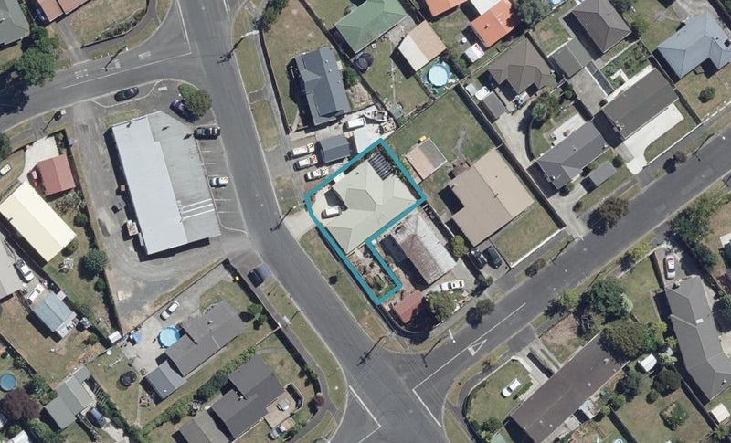 17A Prisk Street, Melville, Hamilton - Carousel 1