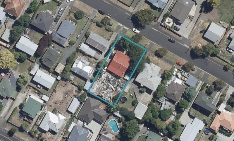 21 Hinau Street, Maeroa, Hamilton - Carousel 1