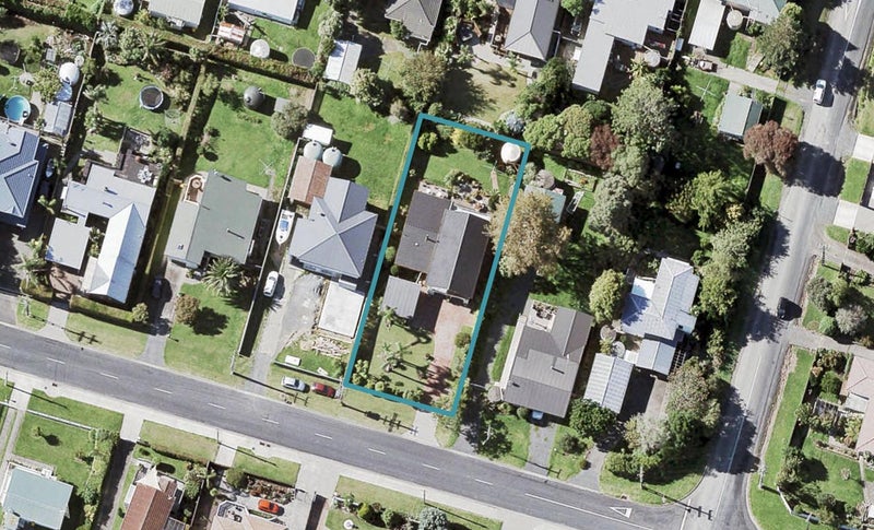 25 Karaka Road, Beachlands, Auckland - Carousel 1