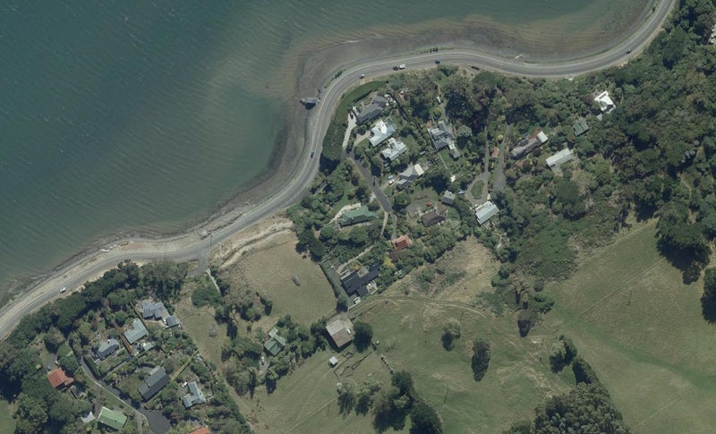 1 Rosehill Road, Macandrew Bay, Dunedin - Carousel 1