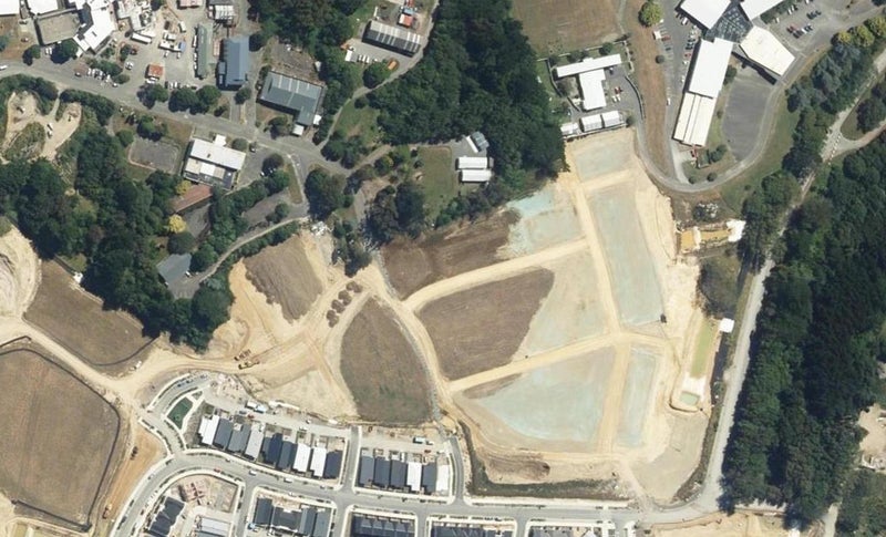 11 Piwakawaka Road, Kenepuru, Porirua - Carousel 1