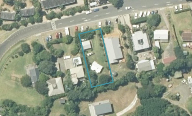 18 Pye Place, Hot Water Beach - Carousel 1