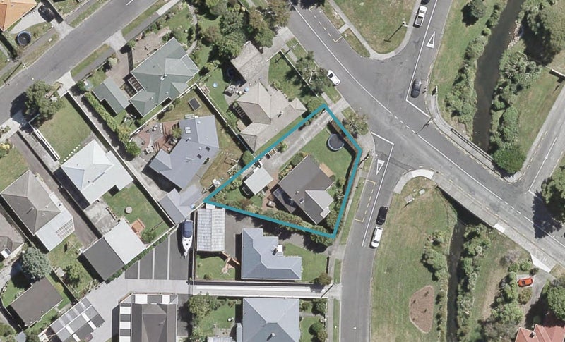 60 Birdwood Road, Waterloo, Lower Hutt - Carousel 1