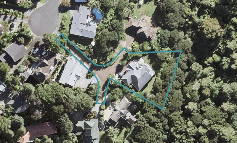 18 Highwood Grove, Torbay, Auckland - Carousel 1