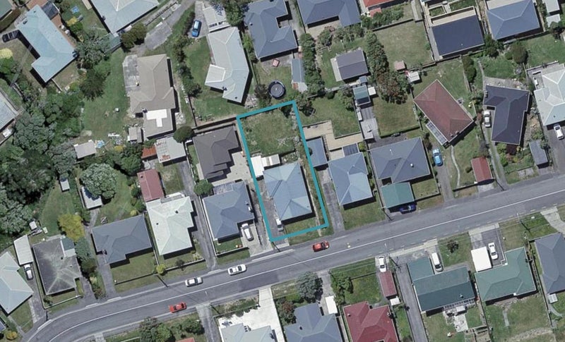 19 Kenmore Street, Newlands, Wellington - Carousel 1