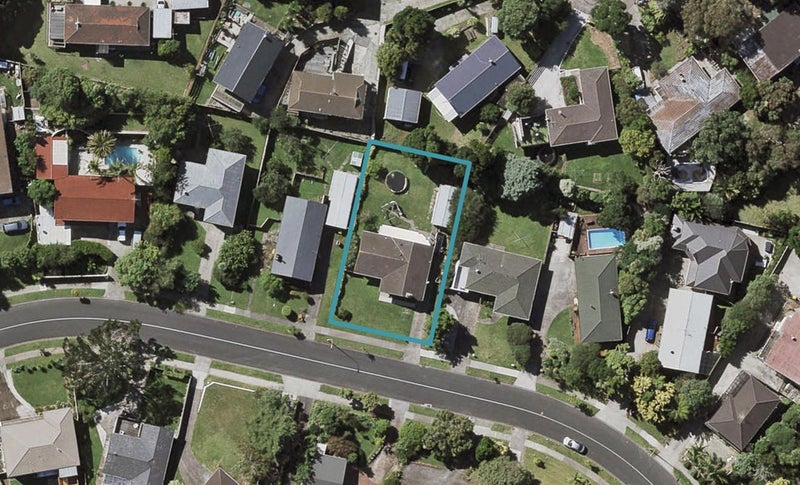 32 Marriott Road, Pakuranga, Auckland - Carousel 1