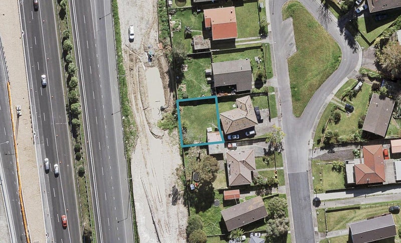 70A Cedar Heights Avenue, Massey, Auckland - Carousel 1