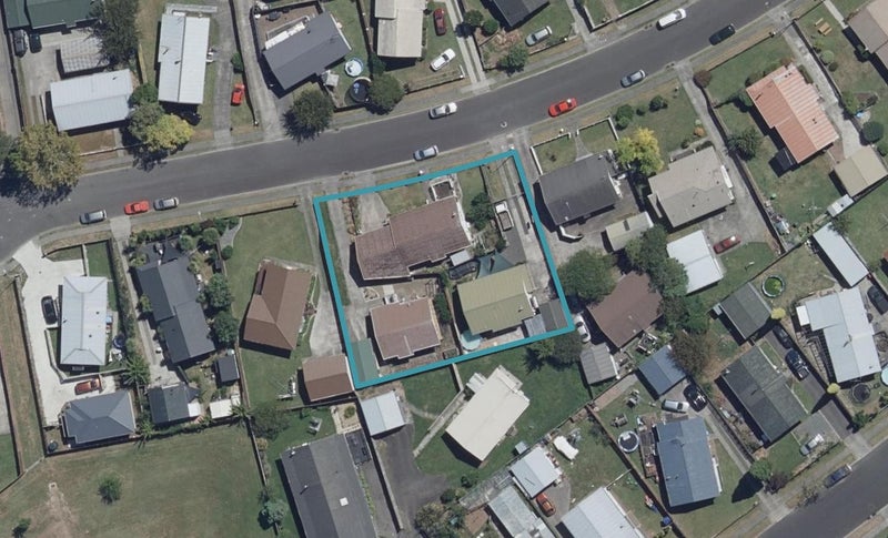13 Kentucky Crescent, Nawton, Hamilton - Carousel 1