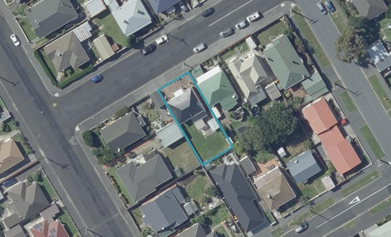 21 De Carle Street, Saint Kilda, Dunedin - Carousel 1