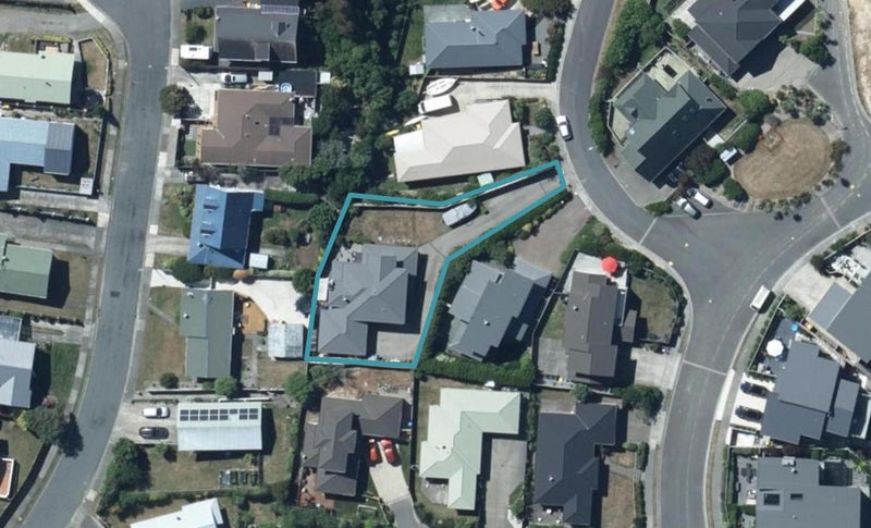 45 St Ives Drive, Camborne, Porirua - Carousel 1