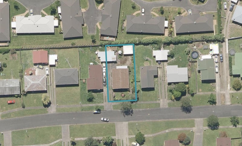 37 Hackett Street, Whanganui East, Whanganui - Carousel 1