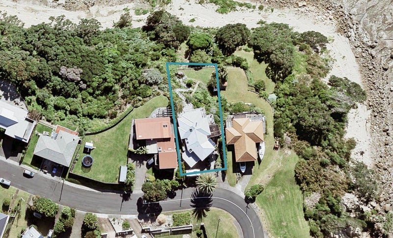 94 Ardern Avenue, Stanmore Bay, Whangaparaoa - Carousel 1