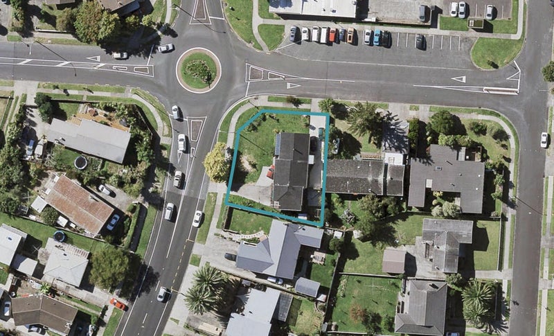 153 Reeves Road, Pakuranga Heights, Auckland - Carousel 1