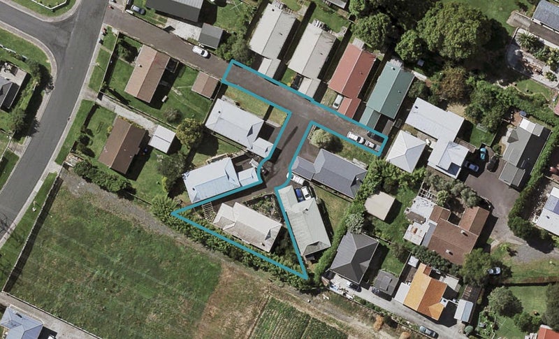 8 Italia Grove, Mount Wellington, Auckland - Carousel 1