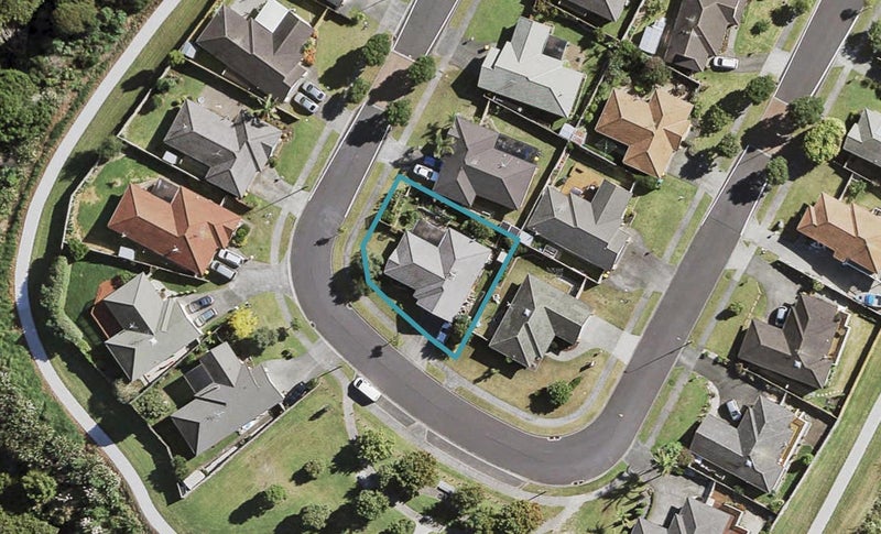 29 Sandwick Drive, Weymouth, Auckland - Carousel 1