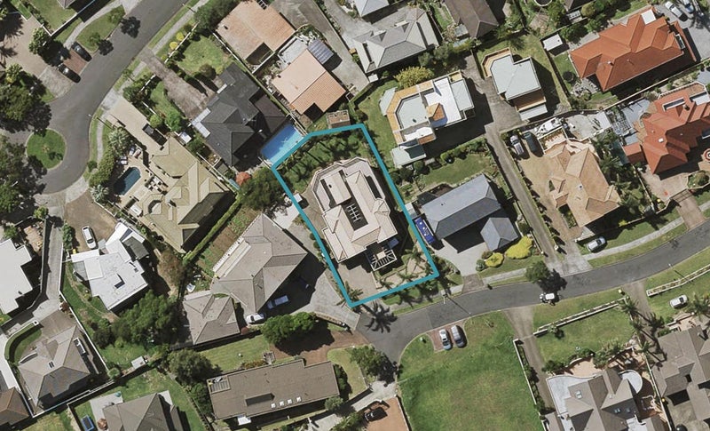 9 Rosewood Place, Goodwood Heights, Auckland - Carousel 1