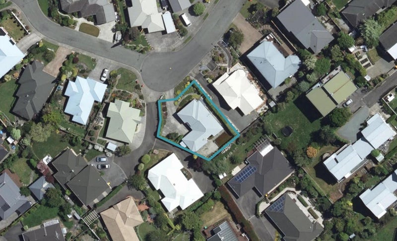 9 Aston Place, Richmond - Carousel 1