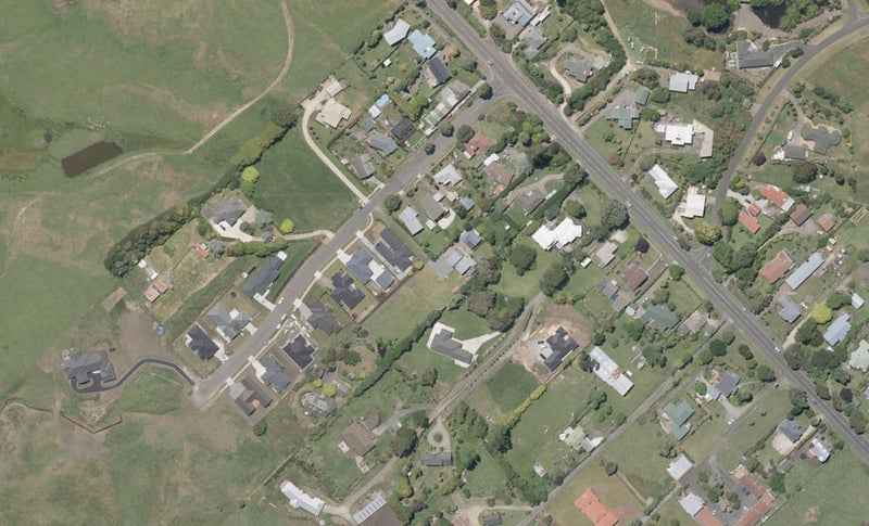 7 Tirimoana Place, Otamatea, Whanganui - Carousel 1