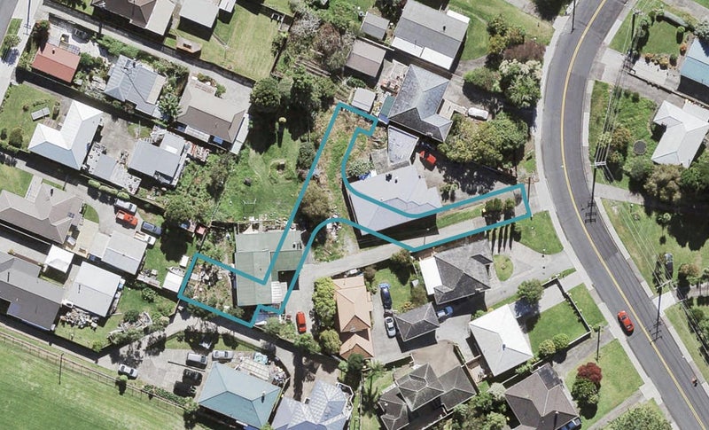 12C Kelwyn Road, Kelston, Auckland - Carousel 1