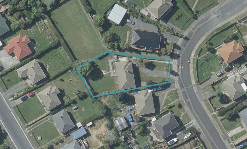 11 Stenhope Crescent, Corstorphine, Dunedin - Carousel 1