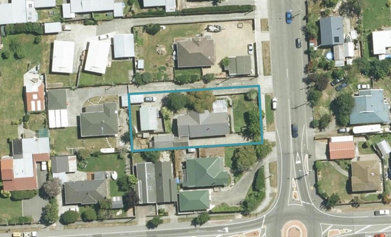2/200 SCOTT ST, Redwoodtown, BLENHEIM - Carousel 1