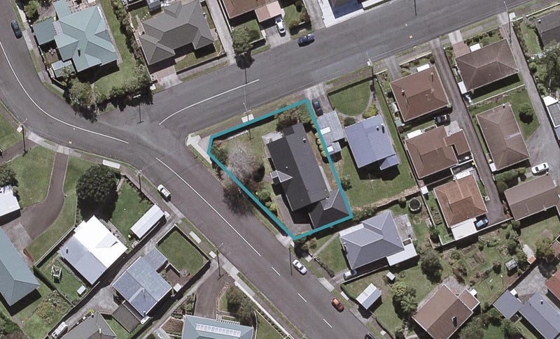 21 Dartmoor Avenue, Westown, New Plymouth - Carousel 1