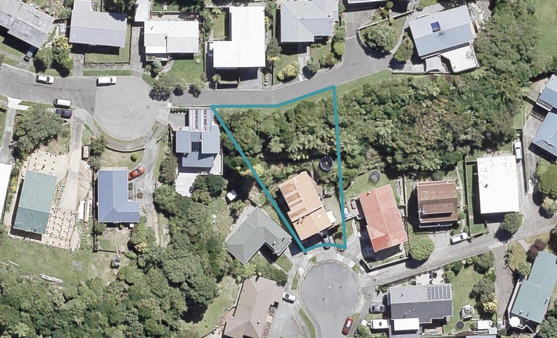5 Aspen Grove, Maungaraki, Lower Hutt - Carousel 1