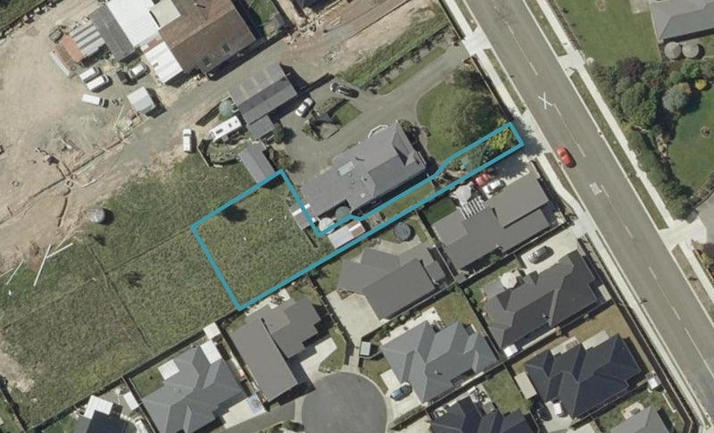 39C James Line, Kelvin Grove, Palmerston North - Carousel 1
