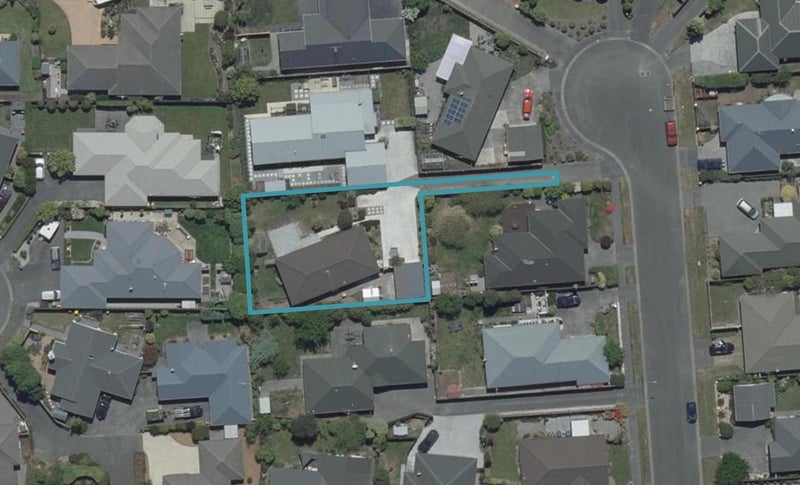 19 Giles Place, Shirley, Christchurch - Carousel 1