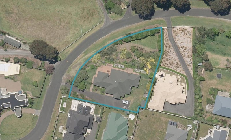 14 Edmonds Drive, Otamatea, Whanganui - Carousel 1