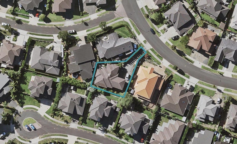 12 Chateau Rise, Flat Bush, Auckland - Carousel 1