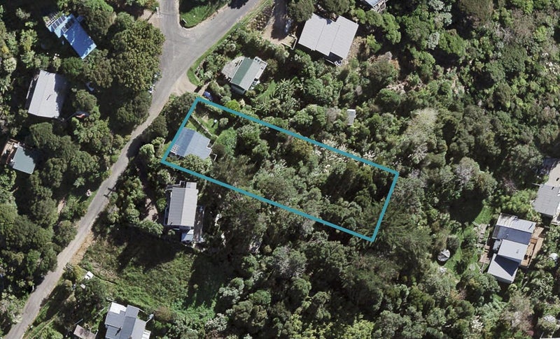 3 Burrell Road, Oneroa, Waiheke Island - Carousel 1