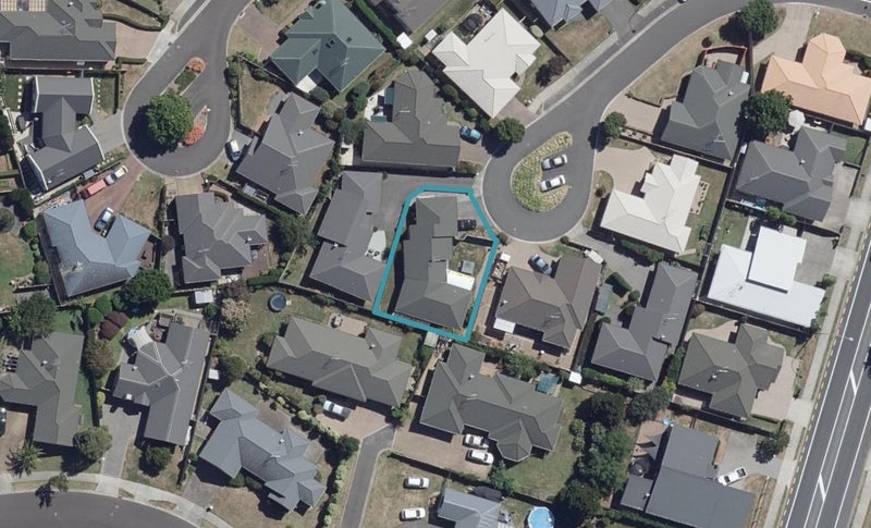 11 Kirk Close, Rototuna, Hamilton - Carousel 1