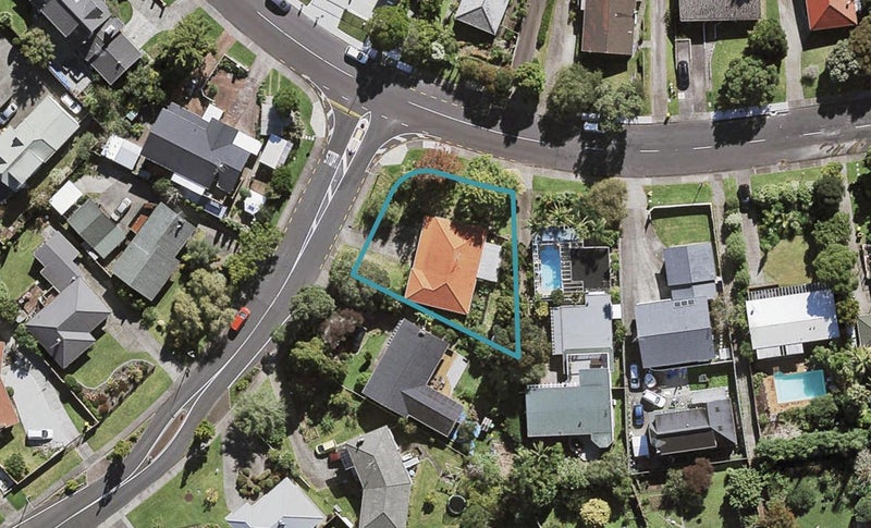 44 Eban Avenue, Hillcrest, Auckland - Carousel 1